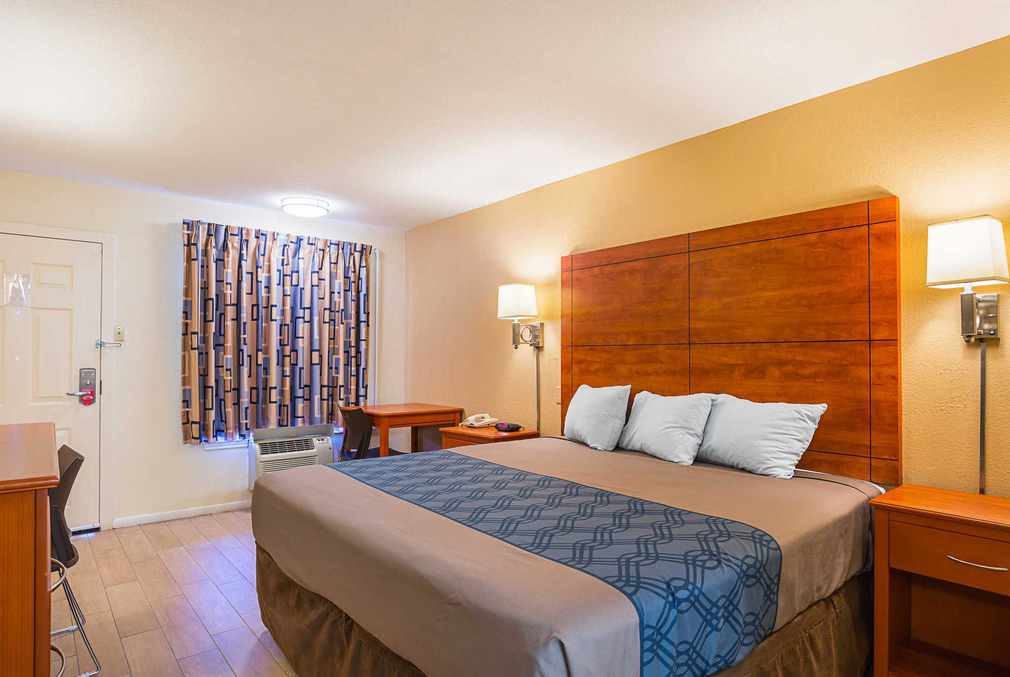 Econo Lodge Huntsville- University Area Rom bilde